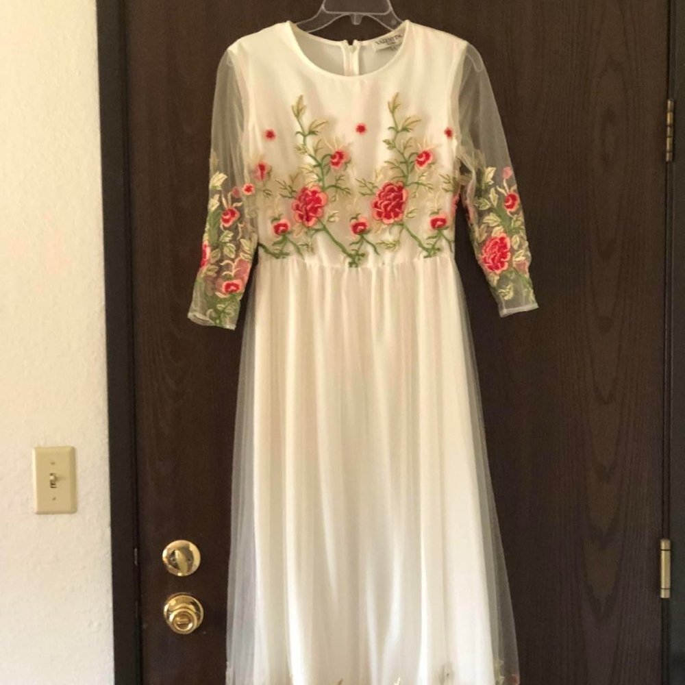 Size 2 Boutique Dress
